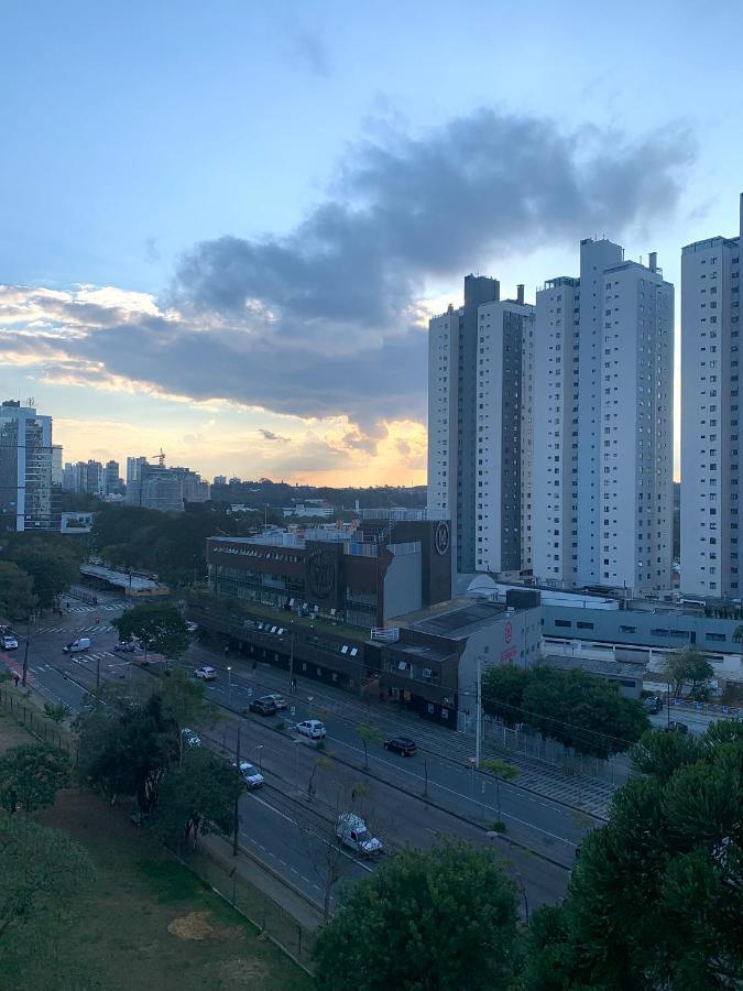 707- Apartamento Encantador, Amplo E Decorado, Quarto, Sala, Cozinha, Mobiliario Moderno, Cozinha Completa Com Utensilios , Excelente Vista Da Cidade E Localizacao Privelegiada No Bairro Bigorrilho Curitiba Esterno foto